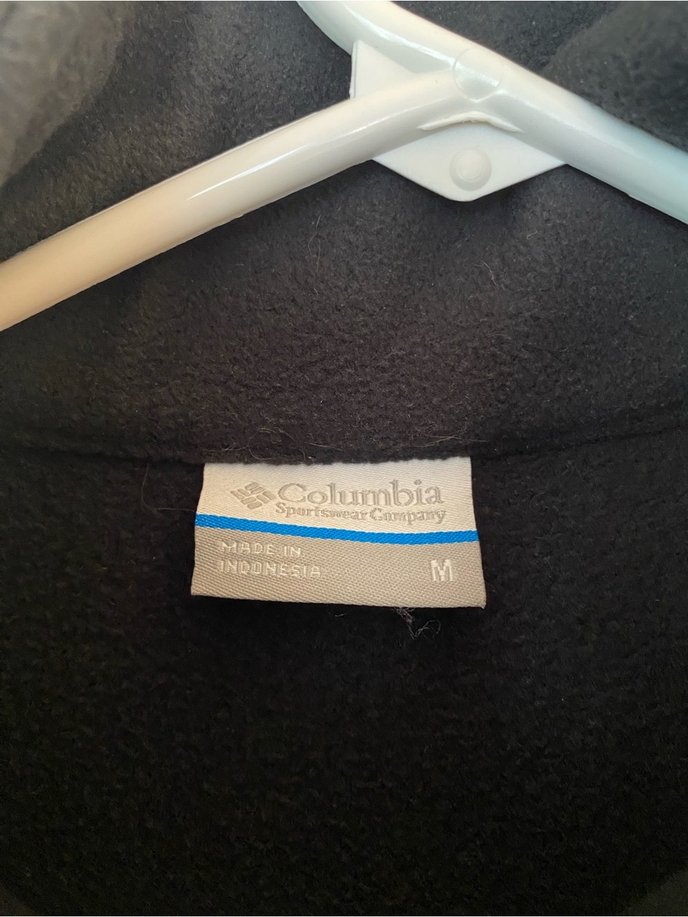Women’s Columbia Black Full-Zip Fleece Jacket - Picture 2 of 3